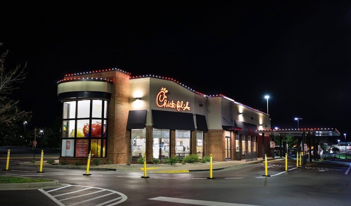 Chick-fil-A with permanent blue and green roofline lighting
